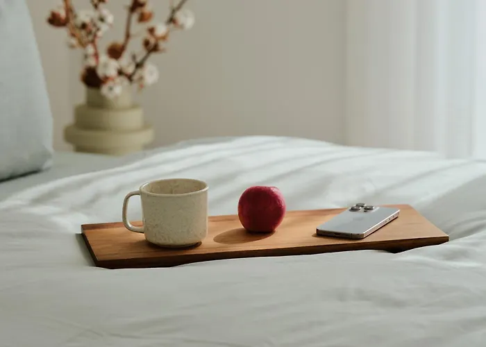 C14 Suedbalkon Mit Blick Ins Gruene & Nutzung Der Wellness- & Aktivbereiche Im 